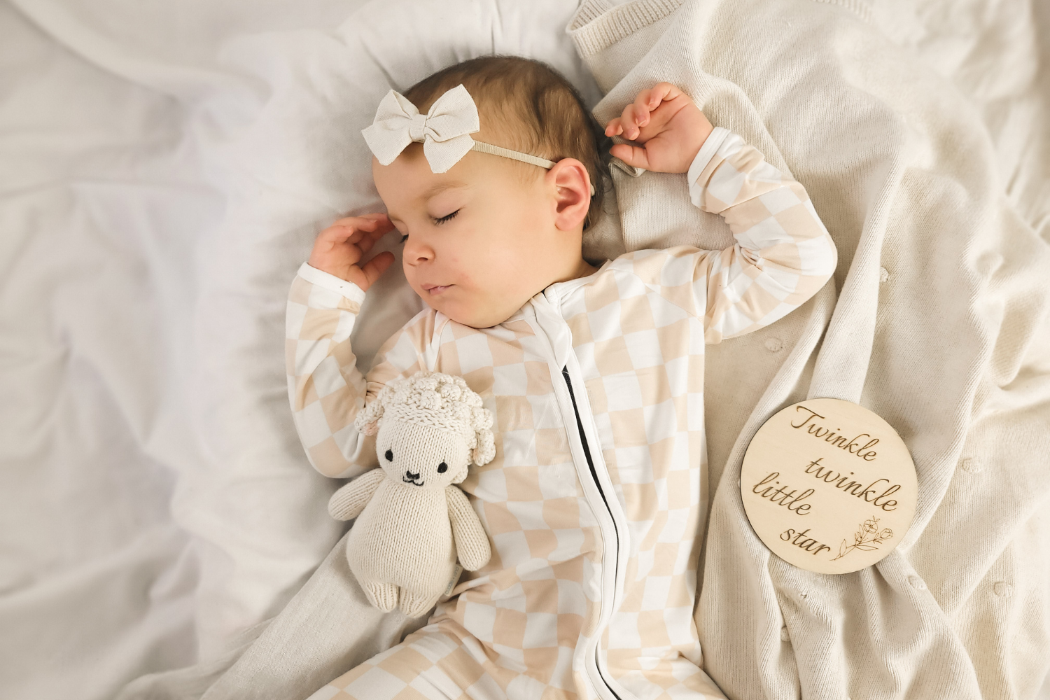 Zipster Blog-5 Tips to Help Your Baby Sleep Better